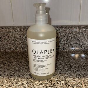 OLAPLEX Broad Spectrum Treatment in Clear Bottle